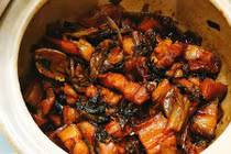 Thịt kho dưa mặn vét sạch nồi cơm ngày rét đậm