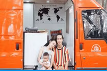 Chi 250 triệu đồng tự cải tạo ôtô cũ thành nhà di động