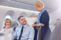Tiếp viên hàng không 'bật mí' giờ bay tốt nhất trong ngày