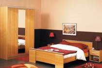 Bày cách đặt tủ quần áo chuẩn phong thủy trong phòng ngủ