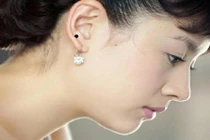 Vị trí nốt ruồi trên cơ thể phụ nữ càng đen càng đem lại phú quý