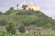 Khám phá kim tự tháp lớn nhất thế giới ở Mexico