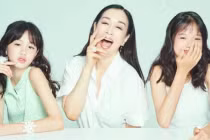 Khoa học lý giải vì sao có những mẹ chỉ sinh con một bề