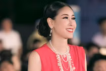 Hoa hậu Hà Kiều Anh: "Vì là hoa hậu nên phải khắt khe"