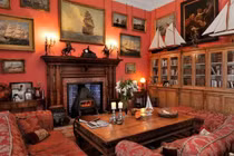 Đột nhập dinh thự tuyệt đẹp từng nhà tù nghiêm ngặt