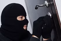 Xét xử người trộm tiền của… chính mình