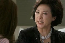 Mẹ chồng trách móc vì tôi mà bố chồng mang bệnh nặng