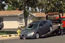 Người phụ nữ say rượu đâm và chở xác người đi khắp nơi