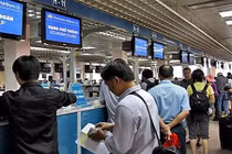 Video: Sự thật thẻ Đảng, GPLX không được dùng làm thủ tục lên máy bay