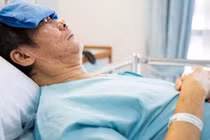 Vợ đầu độc chồng vì thường xuyên bị bạo hành