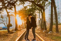 Video: Yêu thì dễ kết hôn mới khó