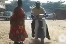 Video: Lý do xe ôm không nhận chở người "quá khổ"