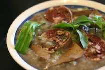 Video: Lẩu cháo lòng cho ngày Hà Nội trở rét