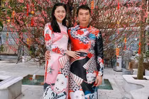 Á hậu Thanh Tú lộ bụng bầu lớn sau khi kết hôn chưa lâu