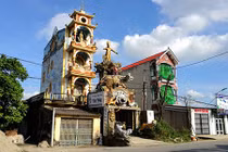 Những lần “biến hình” khó lường của nhà phong thủy kỳ quái ở Hưng Yên