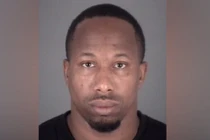 Cai ngục Mỹ bị bắt vì ép tù nhân 16 tuổi quan hệ tình dục