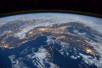 Video: Tại sao con người chưa bao giờ thoát khỏi bầu khí quyển?