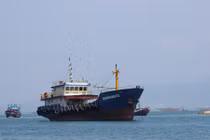 Người phụ nữ mất tích bí ẩn giữa biển bất ngờ xuất hiện trên bờ