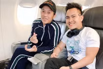 Hoài Linh du lịch Mỹ, bất ngờ "hú hí" cùng con trai