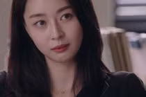 Một hôm tôi thấy chồng ngồi khóc vì cuộc gọi giữa đêm