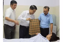 Góc khuất ít biết về nghề vệ sinh môi trường