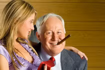 Quá nhiều tiền: Đại gia chi 550 tỷ mong sống thêm được 10 năm