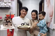 Vợ chồng Mạc Hồng Quân khoe nhà tiền tỷ giữa lúc có thêm tin vui