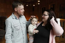 Người góa phụ gặp lại khuôn mặt chồng mình trên cơ thể người khác