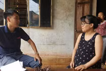 Hiệu trưởng viết giấy mượn tiền, giáo viên nói là tiền chạy việc