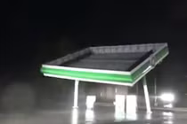 Siêu bão Florence tàn phá Mỹ, Mangkhut hoành hành ở Philippines