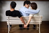 Ngoại tình với vợ cũ, nam bác sĩ chết lặng khi biết sự thật