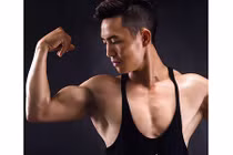 8X sở hữu cơ bụng 6 múi: "Dù nửa đêm tôi vẫn phải ăn đủ thực đơn"