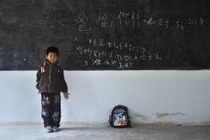 Hơn 9 triệu trẻ em Trung Quốc có cha mẹ nhưng vẫn “mồ côi”