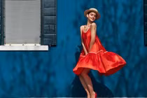 Video: Chán Venice chật chội, ghé thăm đảo cầu vồng đẹp mê hồn của Italy