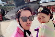 Trường Giang bảo vệ vợ trước việc Nhã Phương bị lôi ra chọc cười