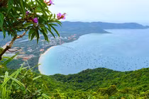 Côn Đảo đẹp rực rỡ nhìn từ đỉnh "kim tự tháp"