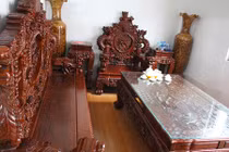 Chiêm ngưỡng bộ bàn ghế tiền tỷ của đại gia Hà Nội