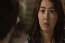 Mẹ chồng dặn không được vào phòng tầng thượng, nhưng tôi tò mò rồi tái mặt