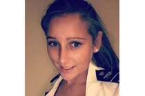 Nữ sĩ quan nóng bỏng bị sa thải vì "lên giường" với tù nhân