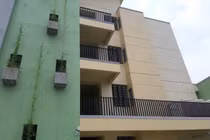 Bị bạn bắt nạt, nam sinh nhảy lầu tự tử nhưng may mắn không chết