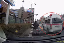 Video: Cách người Nhật phản ứng khi nghe tiếng còi xe cứu thương, cứu hỏa