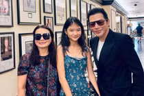 Gia đình ba thế hệ nhà Trần Bảo Sơn hội ngộ