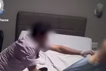 Phát hiện nhân viên viện dưỡng lão cầm giày đánh cụ ông tới tấp