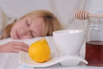 Uống nước chanh mật ong vào buổi sáng tốt hơn bất cứ loại nhân sâm nào