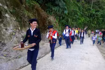 Về nơi đầu năm người người rủ nhau đi “ăn trộm” lấy may