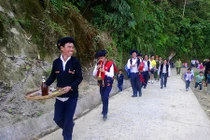 Về nơi đầu năm người người rủ nhau đi “ăn trộm” lấy may