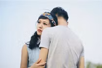 Giàu sang làm gì để rồi đánh mất nhau, chồng ơi