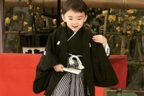 Hoàng tử bé trong làng kabuki Nhật Bản