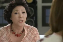 Nàng dâu tung chiêu độc khiến mẹ chồng bủn xỉn xót tím mặt