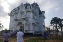 Tiết lộ bất ngờ về chủ nhân biệt thự "siêu khủng" ở Hà Tĩnh